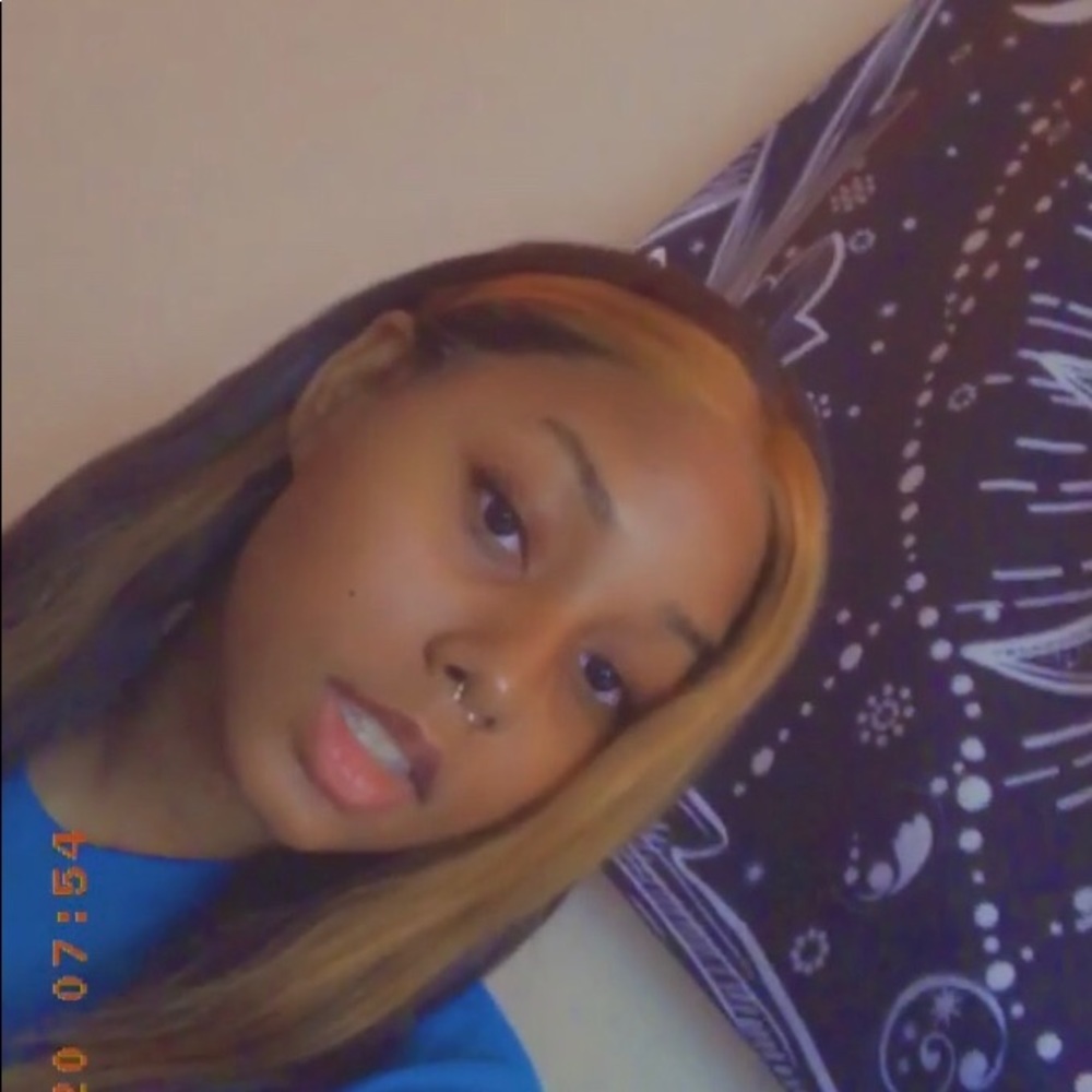 Meet your Posher, Mikayla